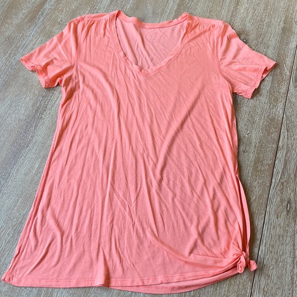 Lululemon Basic Tee Short Sleeve Size 8 - Picture 2 of 10
